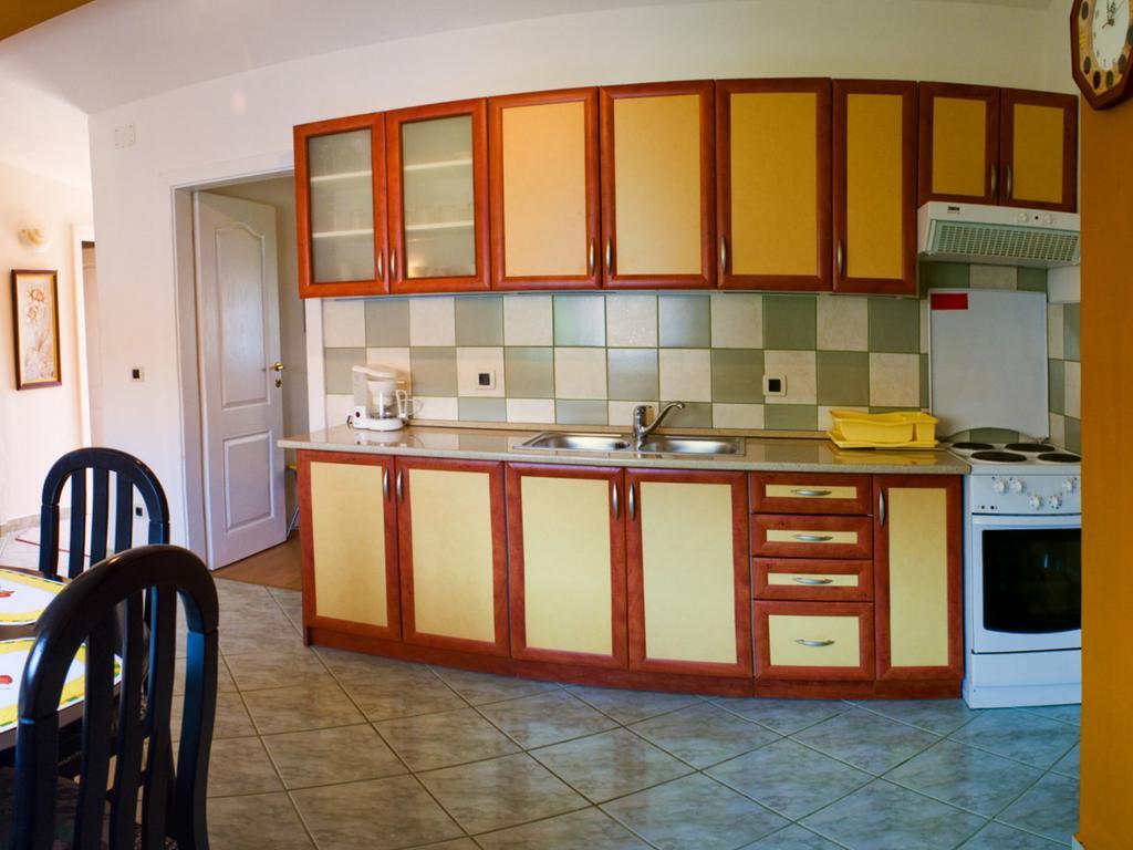 Apartments Villa Annika Slatine Zimmer foto