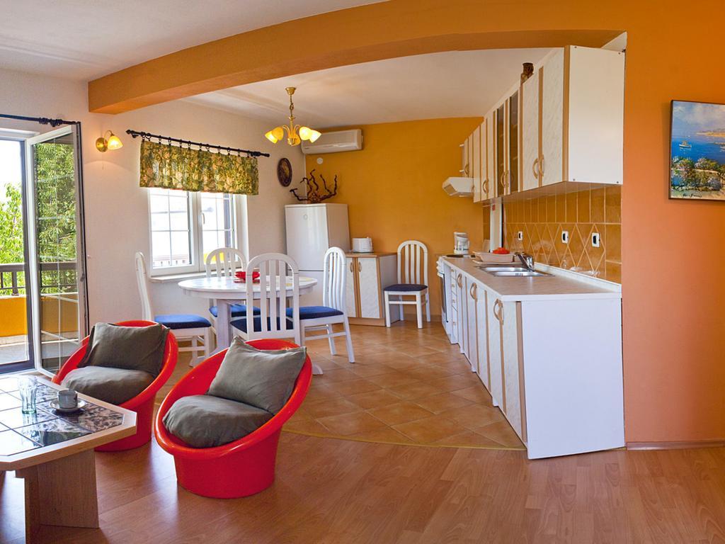 Apartments Villa Annika Slatine Zimmer foto