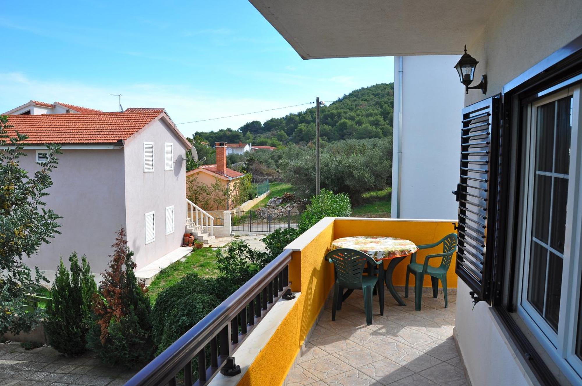 Apartments Villa Annika Slatine Exterior foto